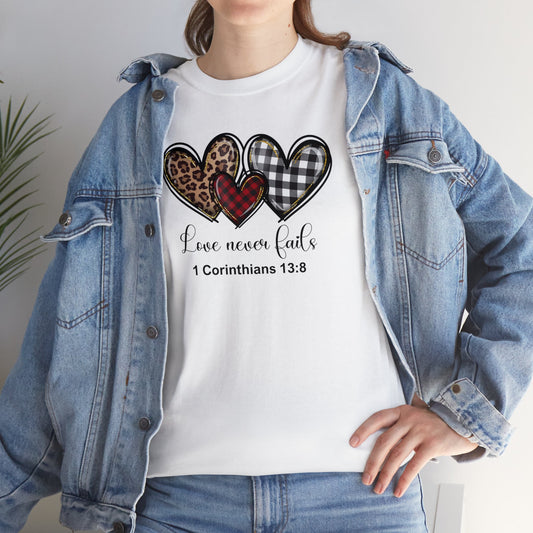 Love never fails hearts - Gildan Unisex Heavy Cotton Tee